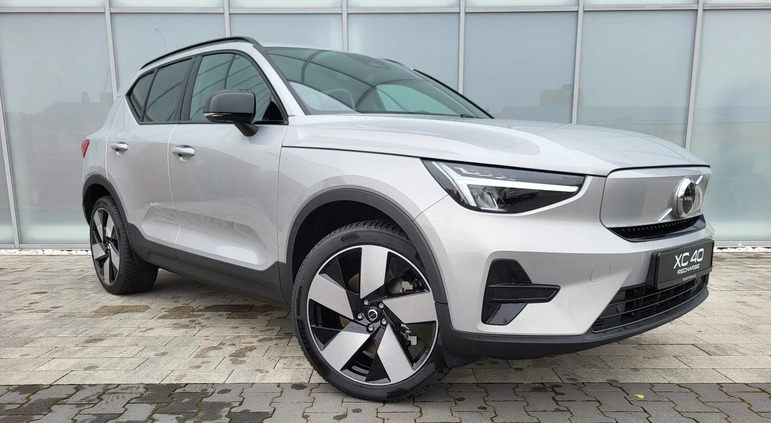 Volvo XC 40 cena 297100 przebieg: 44, rok produkcji 2023 z Wieliczka małe 301